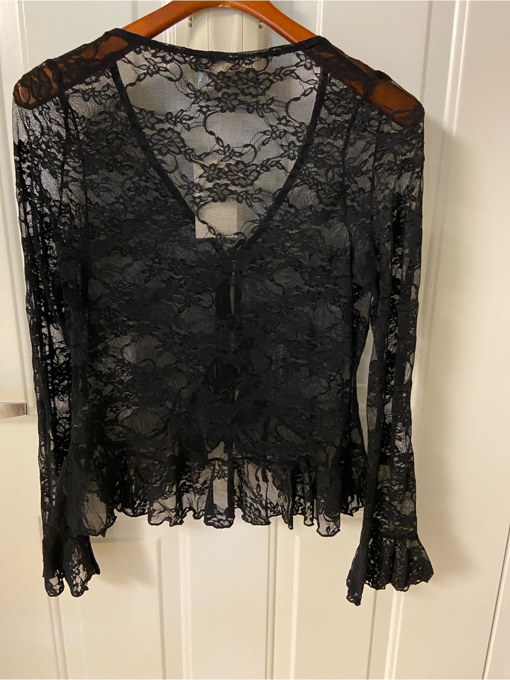 🖤 Sheer Lace Tie-Front Ruffle Top🖤 - Picture 3 of 16